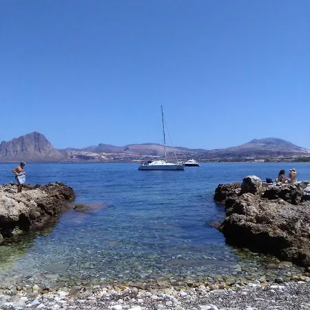 Tra Mare E Profumi Apartment *